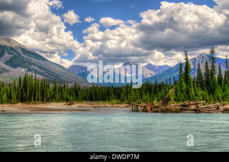 Malerische Aussicht auf den Kootenay-River, Kootenay National Park, BC Kanada Stockfoto