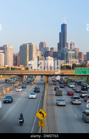 Chicago, Illinois, Vereinigte Staaten von Amerika, Interstate führt Downtown Stockfoto