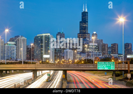 Chicago, Illinois, Vereinigte Staaten von Amerika, Interstate führt Downtown Stockfoto