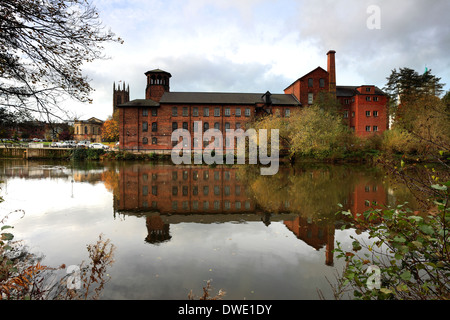 Herbst, Derby Silk Mühle, World Heritage Site, Fluss Derwent, Derby Stadtzentrum, Derbyshire, England, UK Stockfoto