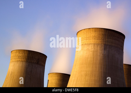 Türme am Ratcliffe auf Soar Kraftwerk in Nottinghamshire, England UK Stockfoto