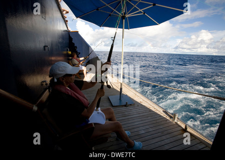 Trolling aus dem Aussie Expedition Kreuzer Orion, Melanesien & Salomon-Inseln Kreuzfahrt Stockfoto