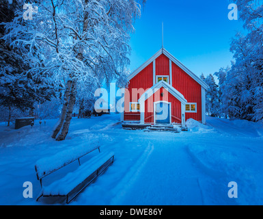 Jukkasjarvi Kirche. Kalter Winter mit Temperaturen bis-47 Celsius gehen. Lappland, Schweden Stockfoto