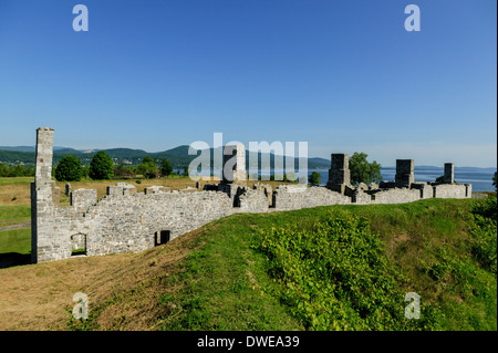 Stein-Ruinen von Soldaten Kasernen britische Fort in Crown Point am Lake Champlain New York Stockfoto