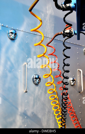 elektrische Verbindung zwischen einen LKW mit Anhänger Stockfoto