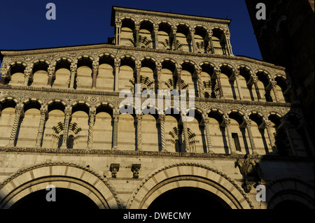 Italien. Lucca. Kathedrale von Saint-Martin. Romanische Fassade. 13. Jahrhundert. Stockfoto