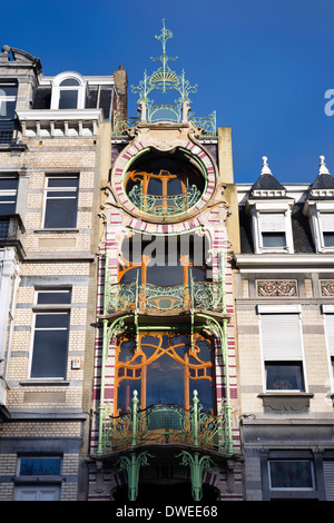 Art Nouveau Stil Haus Saint-Cyr, Square Ambiorix, Brüssel, Belgien. Vom belgischen Architekten Gustave Strauven Stockfoto