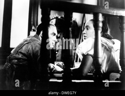 Richard Wright und Gloria Madison am Set des Films, "Native Son" unter der Regie von Pierre Chenal, 1951 Stockfoto