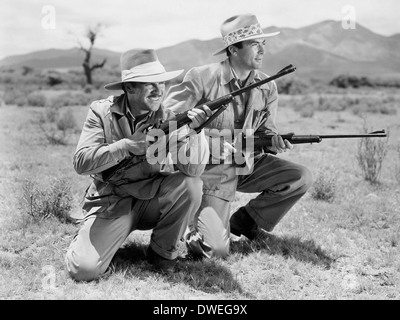 Robert Preston und Gregory Peck, am Set des Films "The Macomber Affair" unter der Regie von Zoltan Korda, 1947 Stockfoto