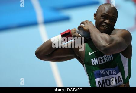 Sopot, Polen 7. März 2014 IAAF World Indoor Championships Sopot 2014. Mozia (Nigeria) dich in der Kugelstoß-Qualifikation. Bildnachweis: Michal Fludra/Alamy Live-Nachrichten Stockfoto