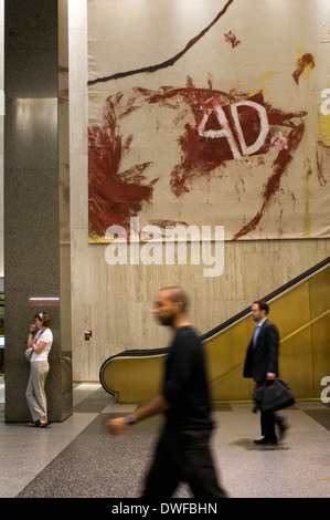 Lobby-Rolltreppe und MetLife Building im unteren Midtown. 200 Park Avenue. Eigentum am Anfang der Pan American Airways Stockfoto