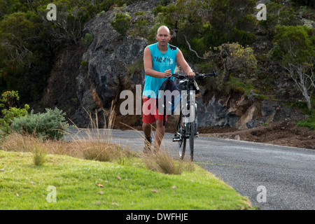 Downhill Mountainbiken in den Bergen und Mafate Maido.Mafate The Circus ist eines der 3 großen zusammenbricht, die älteste Stockfoto