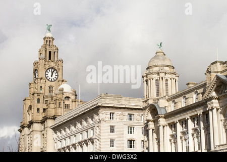 Liverpools berühmten drei-Grazien - Liver Building, Cunard Building und Port of Liverpool Building Stockfoto