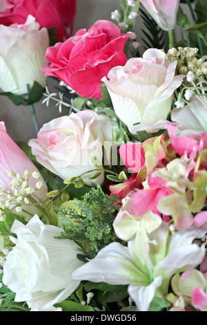 Schöner Blumenstrauß für die besondere Gelegenheit bereit. Stockfoto