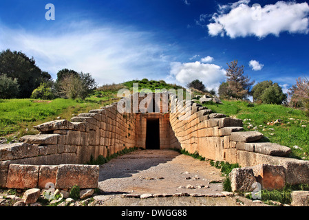 Das "Schatzhaus des Atreus" antiken Mykene (Mykines), Argolis (Argolis), Peloponnes, Griechenland. Stockfoto