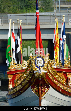 Königliche Kutsche von Gloriana, erbaut für das Queen Elizabeth II. Diamond Jubilee, festgemacht auf Lea Navigation im Queen Elizabeth Olympic Park 2012 East London England UK Stockfoto