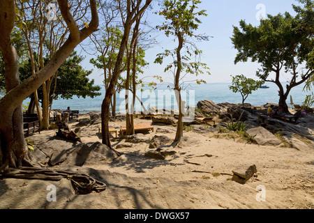 Der Strand von Ao Phai Bucht auf Ko Samet Insel, Thailand Stockfoto