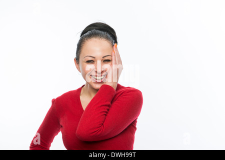 Porträt der schönen kaukasischen Frau roten Kleid und lachen Stockfoto