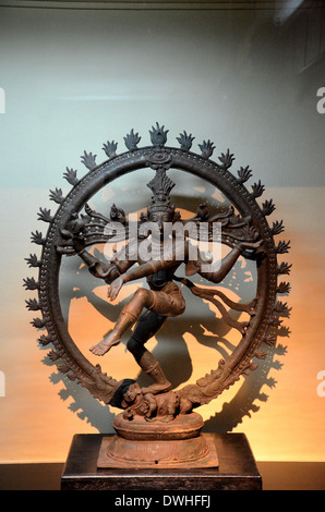 Statue der Hindu-Gottheit Lord Shiva Nataraja Tanz darstellen Stockfoto