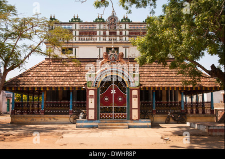 Süd Indien Tamil Nadu Chettinad Karakaikudi Kaufleute Banker industrielle Chettiar Family Palace Mansion home bunt verzierte Plumpsklo Stockfoto