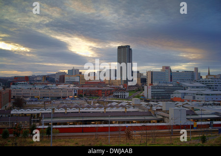 UK, South Yorkshire, Sheffield City Centre Sonnenuntergang vom Park Hill Stockfoto