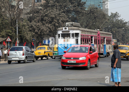 Traditionelle Straßenbahn Zentrum von Kalkutta am 8. Februar 2014 Stockfoto