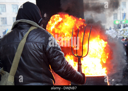 Masse Anti-Regierungs-Proteste im Zentrum von Kiew auf Hrushevskoho St. in der Nähe von Dynamo-Stadion Stockfoto