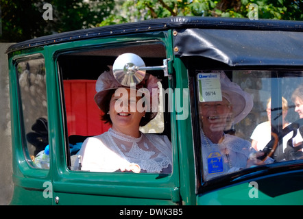 Lady in ModelT Ford Oldtimer Stockfoto