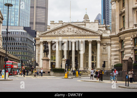 LONDON, UK 24. Februar 2014: die Royal Exchange bei der Bank in der Londoner City Stockfoto