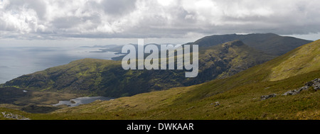 Die Ostküste und die Hügel von South Uist vom Gipfel des Hecla (Thacla), Western Isles, Schottland, Vereinigtes Königreich Stockfoto