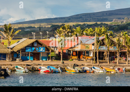 Der Hafen von Hanga Roa auf Ostern Insel (Isla de Pascua) (Rapa Nui), Chile, Südamerika Stockfoto