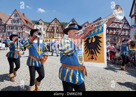 Historischer Festzug in Bad Urach Schaferlauf Bad Urach Schwäbische Alb, Baden-Württemberg, Deutschland, Europa Stockfoto