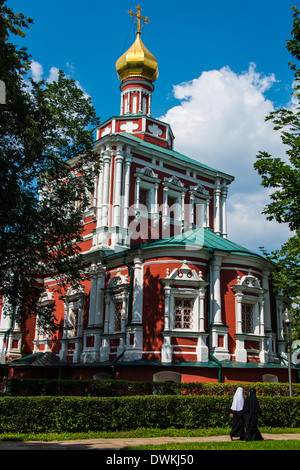 Himmelfahrtskirche im Nowodewitschi-Kloster, Moskau, Russland, Europa Stockfoto