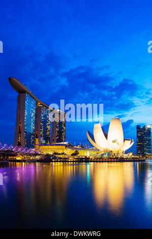 Marina Bay Sands Hotel und Kunst Wissenschaft Museum, Singapur, Südostasien, Asien Stockfoto