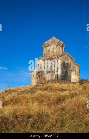 Kirche der Surb Astvatsatsin (Vahramashen Kirche) am Amberd Festung an den Hängen des Mount Aragats, Eriwan, Aragatsotn, Armenien Stockfoto