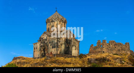 Kirche der Surb Astvatsatsin (Vahramashen Kirche) am Amberd Festung an den Hängen des Mount Aragats, Eriwan, Aragatsotn, Armenien Stockfoto