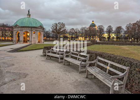 Münchner Hofgarten Park in Abenddämmerung Stockfoto