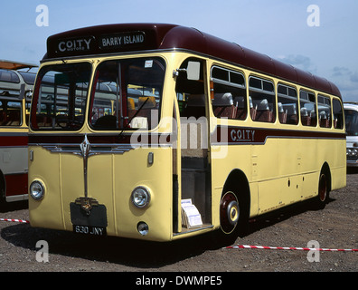 Leyland Tiger Cub SIngle Decker Bus mit Burlingham Body Coach. Gebaut 1960 Stockfoto