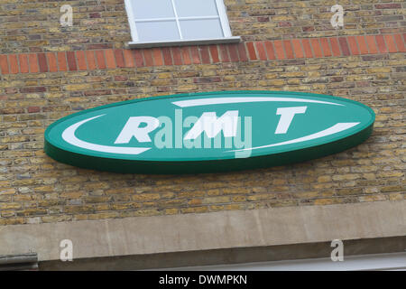 London UK. 11. März 2014. Generalsekretär (RMT) Schiene und Maritime transport Union Bob Crow im Alter von 52 hat ein Verdacht auf Herzinfarkt in London Credit gestorben: Amer Ghazzal/Alamy Live-Nachrichten Stockfoto