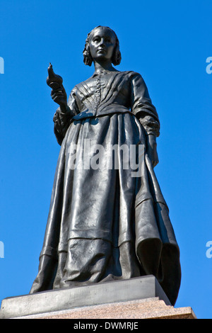 Statue der berühmte Krankenschwester Florence Nightingale in London. Stockfoto