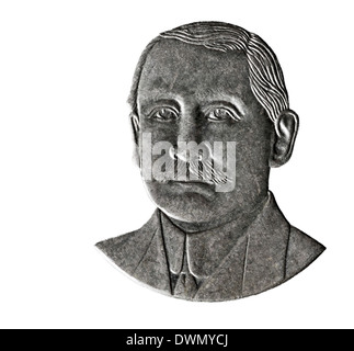 Porträt von Sun Yat-Sen, von 50 Yuan Münze, Taiwan, 2008, auf weißem Hintergrund Stockfoto