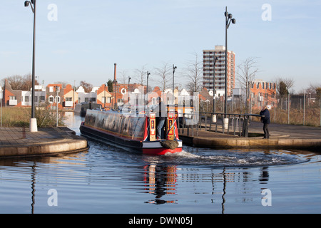 Neuen Kanal Becken Liegeplätze und künstlichen See zwischen Ashton und Rochdale Kanäle Ancoats neue Islington Manchester England Stockfoto