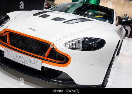 Aston Martin V12 Vantage auf dem 84. Genfer Internationalen Automobilausstellung 2014. Stockfoto