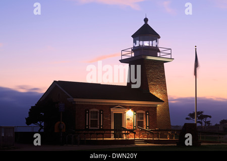 Leuchtturm und Surfing Museum, Santa Cruz, Kalifornien, Vereinigte Staaten von Amerika, Nordamerika Stockfoto