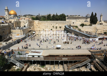 Die Westmauer (Klagemauer) mit der Kuppel des Rock, UNESCO-Weltkulturerbe, Jerusalem, Israel, Nahost Stockfoto