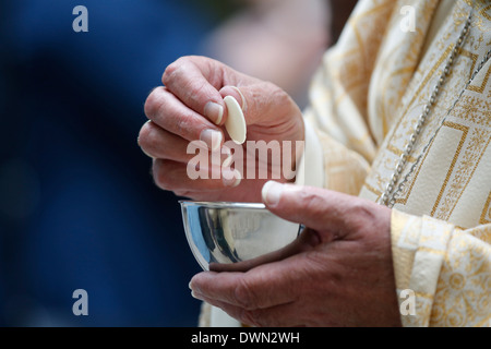 Heilige Kommunion, Heilige Messe, Haute-Savoie, Frankreich, Europa Stockfoto