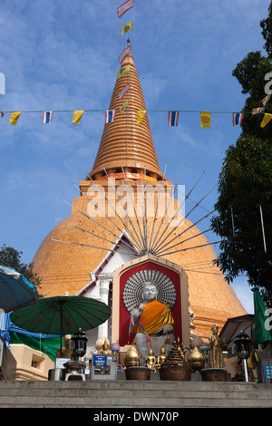 Phra Pathom Chedi, der größte Stupa der Welt mit 127 Metern, Nakhon Pathom, Zentral-Thailand, Thailand, Südostasien, Asien Stockfoto