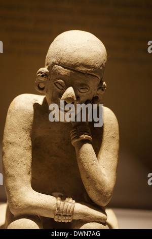 Anthropomorphe Figur, Pazifikküste - Tumaco, Inguapi Zeit, Gold Museum (Museo del Oro), Bogotá, Kolumbien Stockfoto