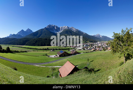 Stadtbild, Innichen, Pustertal, Sextener Dolomiten, Provinz von Alto Adige, Italien Stockfoto