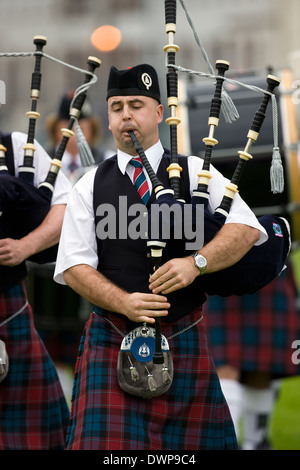 Pfeifer in einer Pipe Band bei der Cowal Versammlung in Dunoon in Schottland Stockfoto